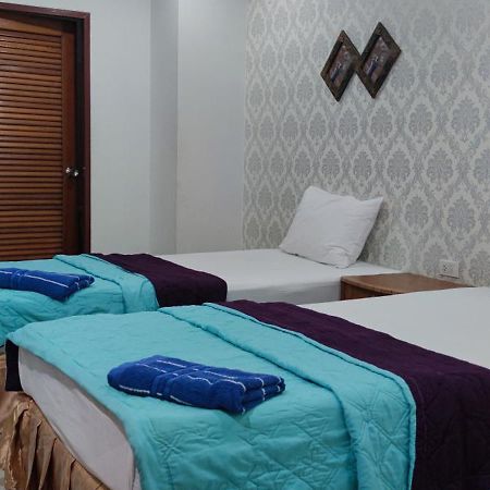 G&B Guesthouse Patong Esterno foto