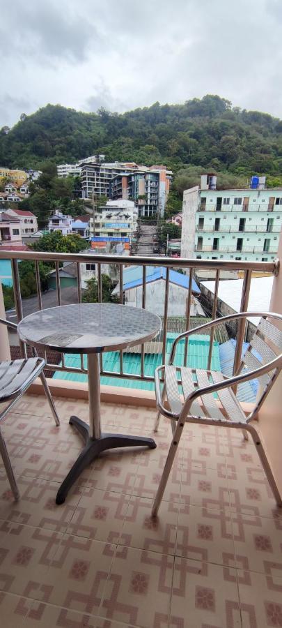 G&B Guesthouse Patong Esterno foto