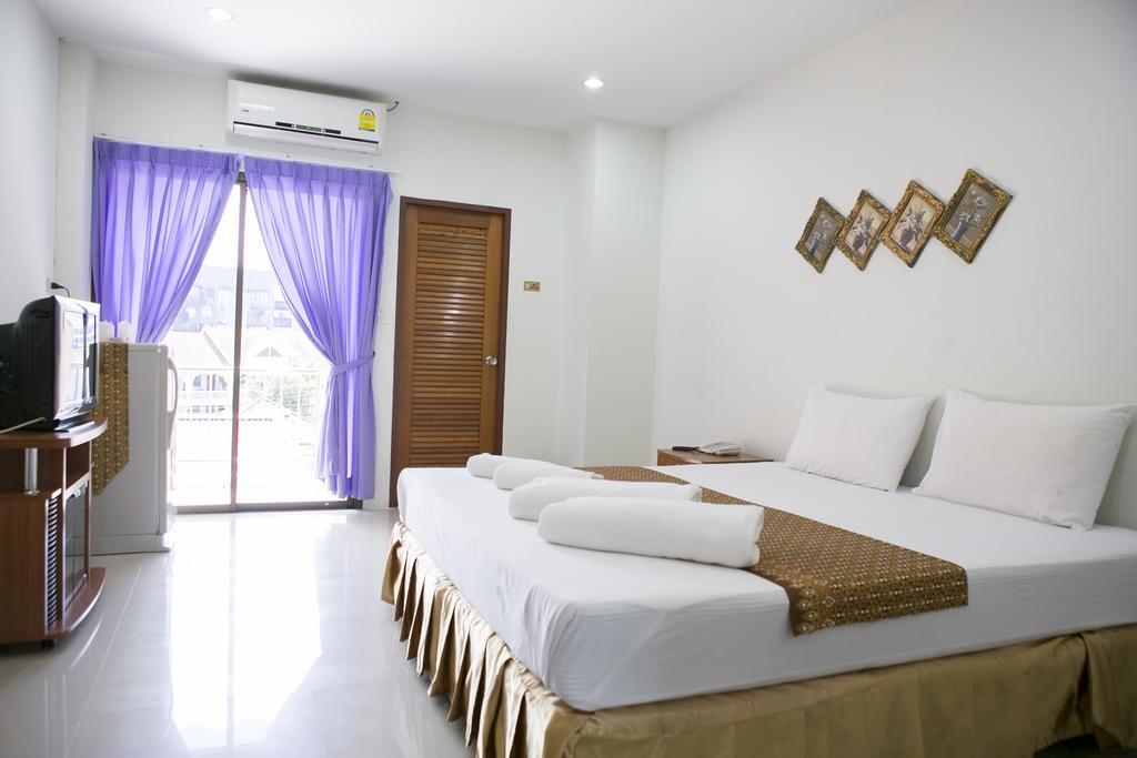 G&B Guesthouse Patong Esterno foto